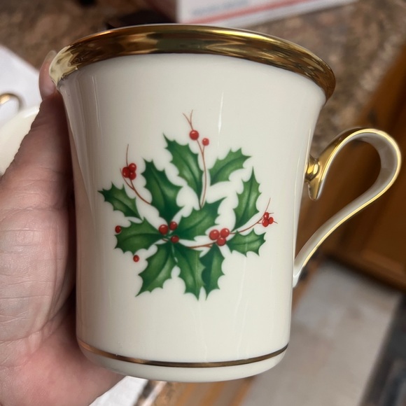 Lenox Dimensions Collection Holiday Coffee Mugs Set of 4 - Picture 1 of 6